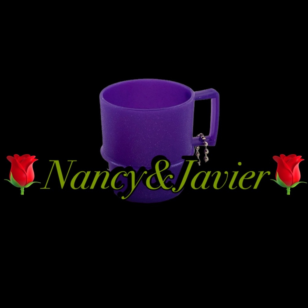Tupperware toy cup/mug made into a Keychain - Picture 1 of 1